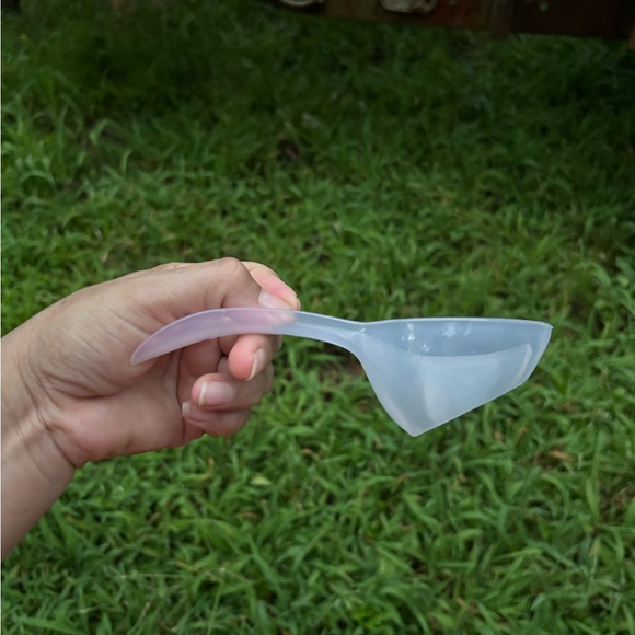 Tupperware Hard Boiled Egg Lifter Scoop Clear Color (1 PIECE) - Picture 3 of 8